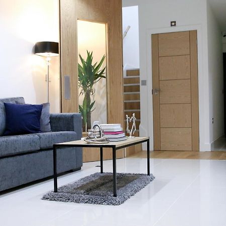 Lovely Studio Apartment With Access For Wheel-Chairs In Sydenham ลอนดอน ภายนอก รูปภาพ