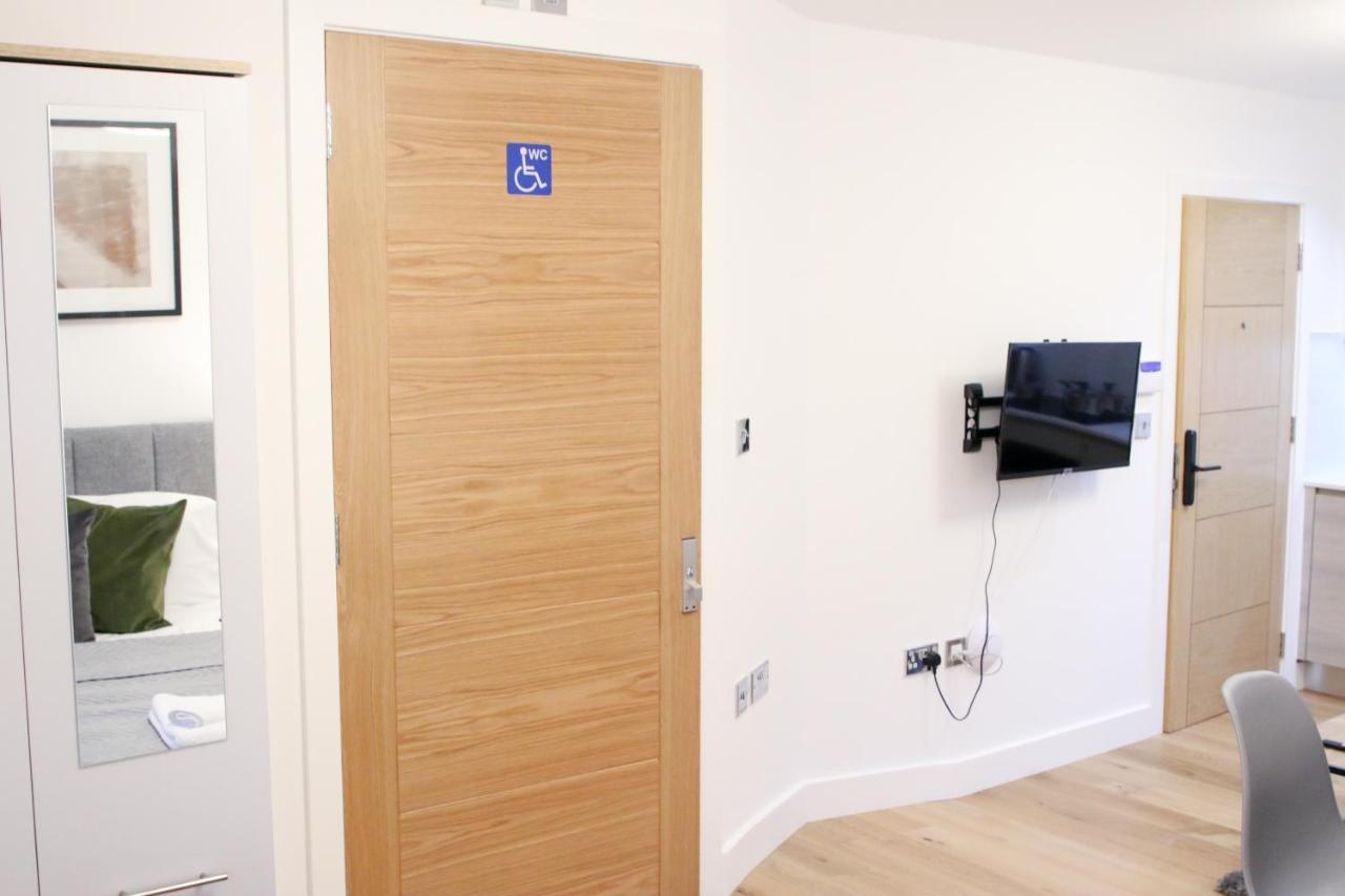 Lovely Studio Apartment With Access For Wheel-Chairs In Sydenham ลอนดอน ภายนอก รูปภาพ