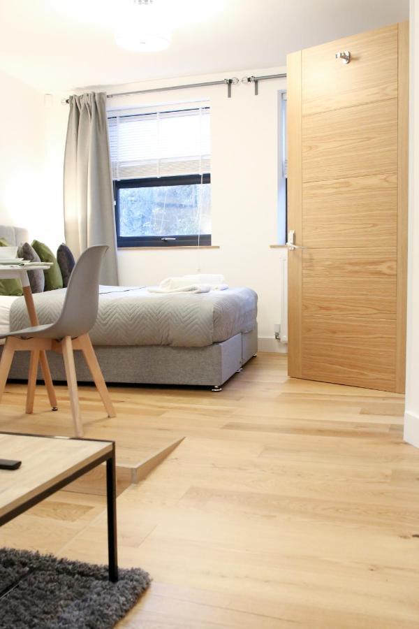 Lovely Studio Apartment With Access For Wheel-Chairs In Sydenham ลอนดอน ภายนอก รูปภาพ