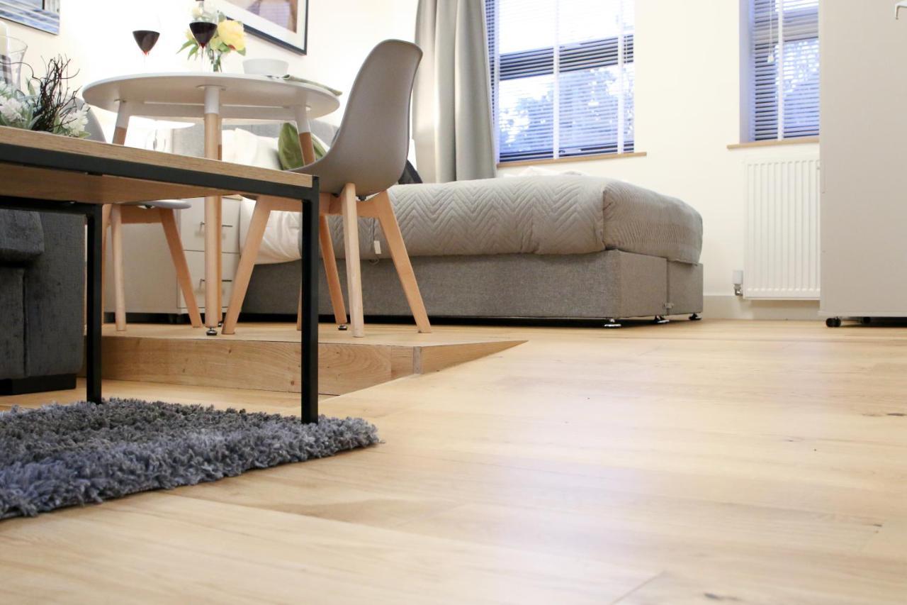 Lovely Studio Apartment With Access For Wheel-Chairs In Sydenham ลอนดอน ภายนอก รูปภาพ